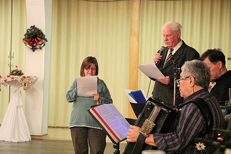 Festliches Weihnachtsessen mit tollem Unterhaltungsprogramm