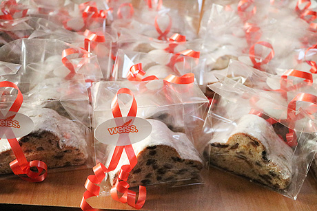 Festliches Weihnachtsessen mit tollem Unterhaltungsprogramm