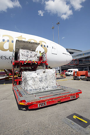 Modellschau und Tour im Flughafen