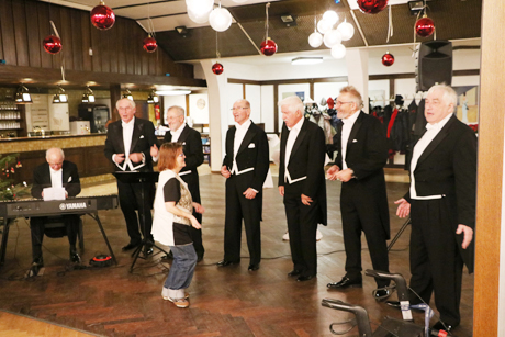 Festliches Weihnachtsessen