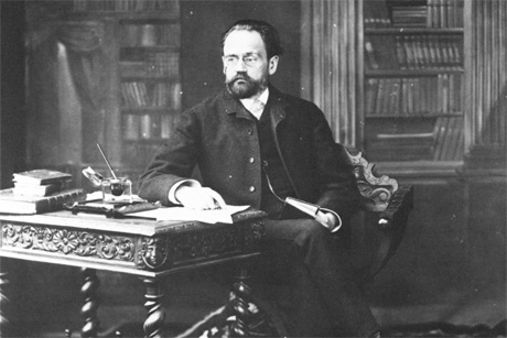 Romanschreiber, Literaturtheoretiker und Journalist