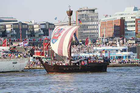 Jubil&auml;um beim weltgr&ouml;&szlig;ten Hafenfest