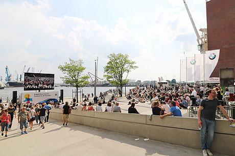 Jubil&auml;um beim weltgr&ouml;&szlig;ten Hafenfest