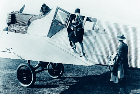 110 Jahre citynahes Flugdrehkreuz des Nordens