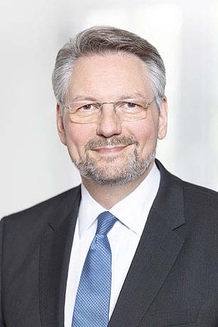 Prof. Dr. Hans-J&ouml;rg Czech wird neuer Alleinvorstand