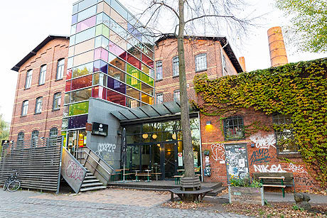 Unterhaltung und Kunst aller Genres findet man in dem Kulturzentrum Honigfabrik, Foto: (c) Timo Sommer, Lee Maas