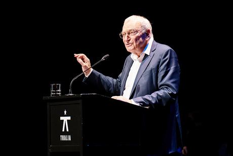 Uwe Timm bei der Preisverleihung im Thalia Theater, Foto: (c) Krafft Angerer