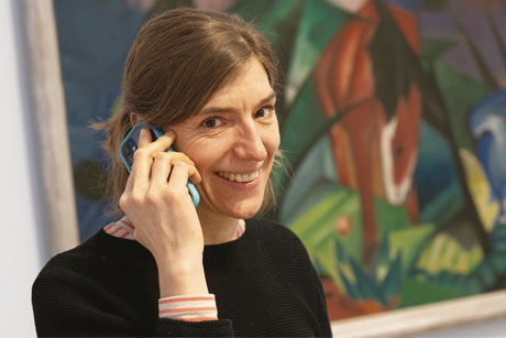 Dörte Wiegand macht das Sprengelmuseum Hannover telefonisch erlebbar, Foto: (c) Herling/Herling/Werner