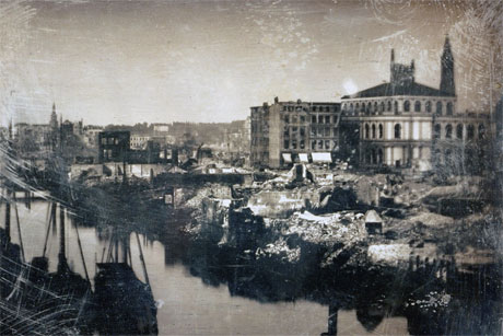 Die Hamburger Börse, aufgenommen von Hermann Biow im Mai 1842, (c) Museum für Kunst und Gewerbe Hamburg (MKG)