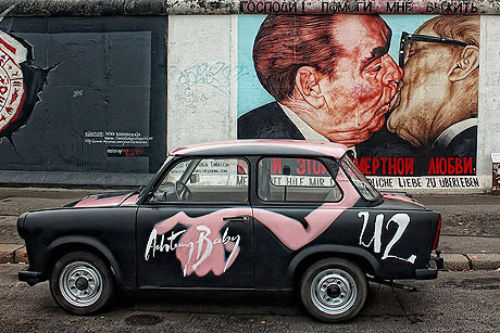 East Side Gallery (c) Peter Dargatz, Pixabay.com