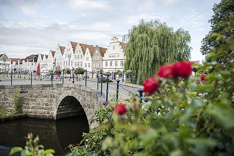 Der nordfriesische Luftkurort Friedrichstadt mit seinen Grachten und Kanälen, Foto: (c) TA.SH