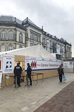 Das neue Corona-Testzentrum zwischen Hauptbahnhof und ZOB (Foto: Samira Aikas)