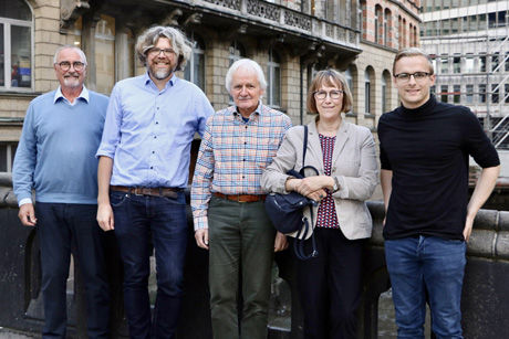 Bernd Ricanek, Dr. Arne Offermanns, Wolfgang Crabiell, Anke Fischer-Limbach, Sebastian Knust (von links)